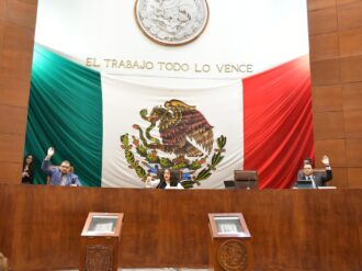 Acusan de soberbio, corrupto y farsante a Reyes Mugüerza