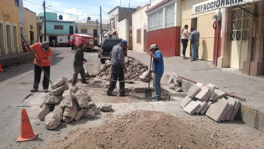 Siguen las acciones de bacheo 