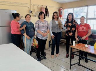 Abre comedor comunitario 