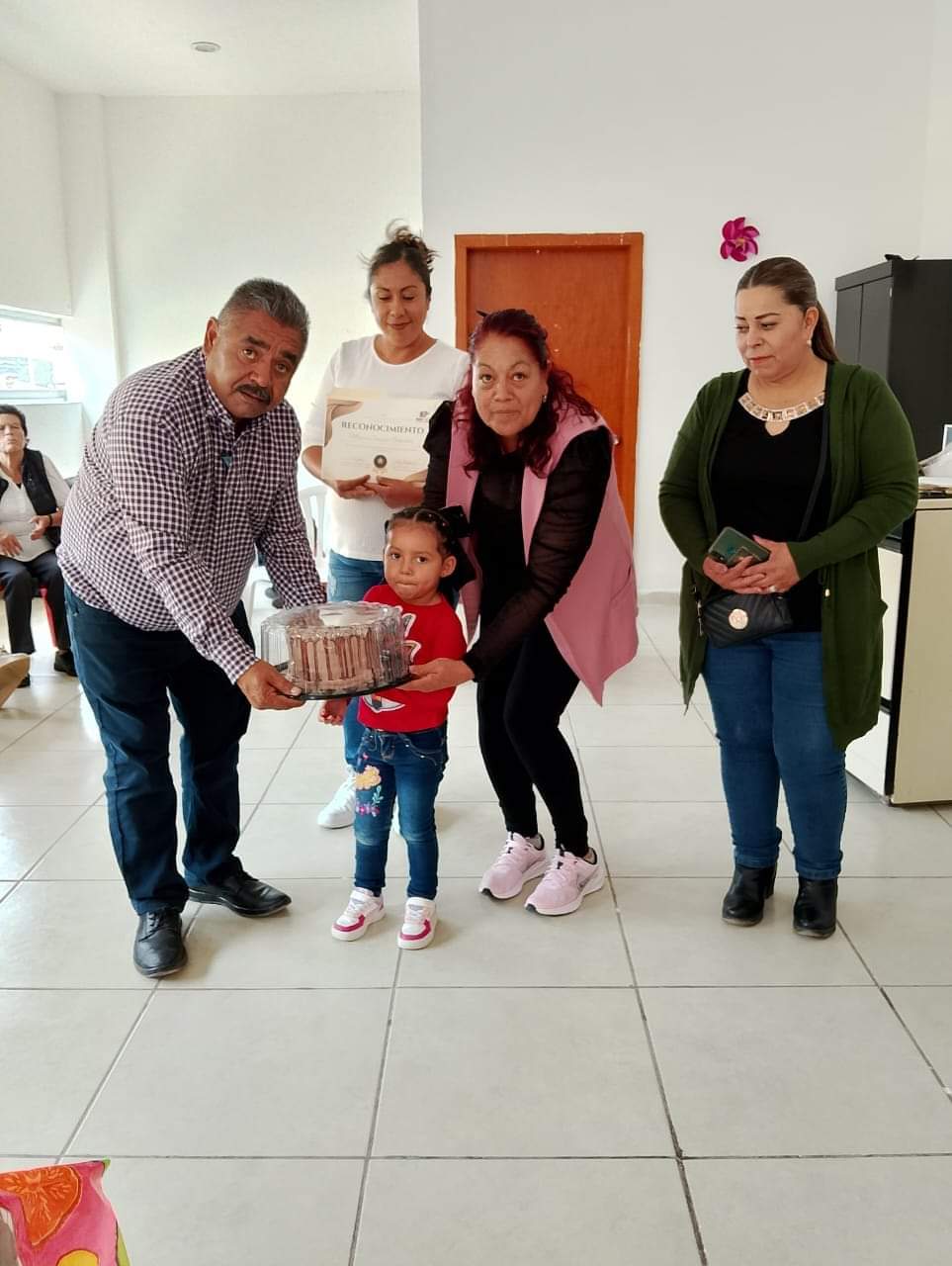 Incentivan independencia financiera 