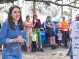 Sigue el PRI con la entrega de boilers solares
