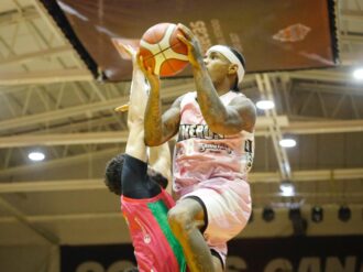 Vibra el Marcelino González con la victoria de Mineros 