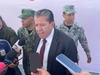 Se lanza el gobernador contra los jueces