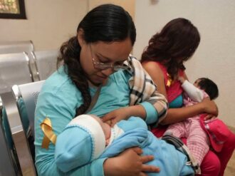 Avanza en comisiones del Senado reforma para garantizar estabilidad laboral a mujeres durante lactancia