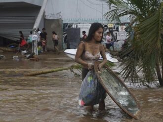 “La situación está muy fea, nadie está haciendo nada»: El relato desesperado de una joven en Acapulco