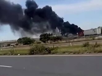 Se registran narcobloqueos y motín en el Cerereso de Fresnillo