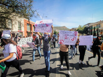 Marchan estudiantes; 2 de octubre no se olvida 