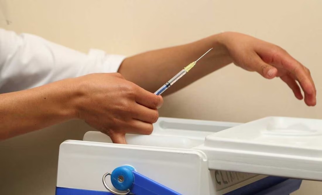 Hoy inicia la campaña de vacunación contra covid-19 e influenza estacional