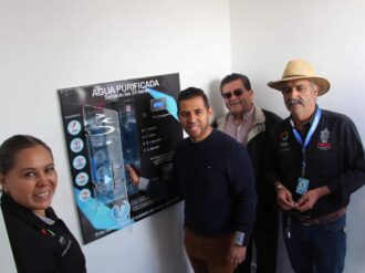 Lleva Omar Téllez más servicios a El Tecomate
