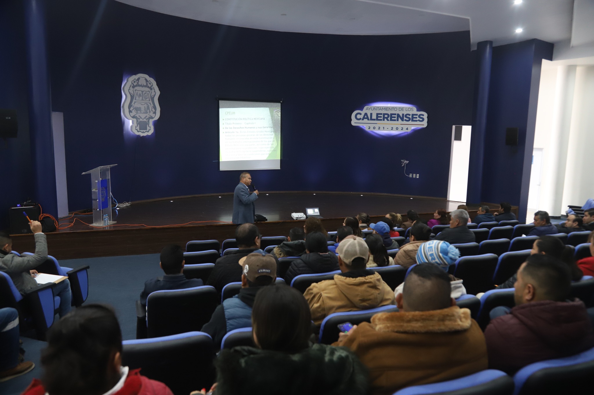 Capacita la CDHEZ a personal administrativo de Calera