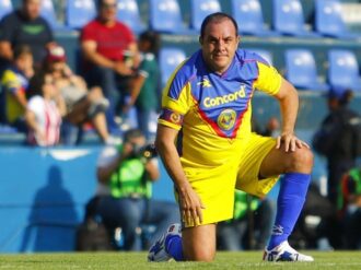 Organiza Cuauhtémoc Blanco Clásico de Leyenda para ayudar a Acapulco
