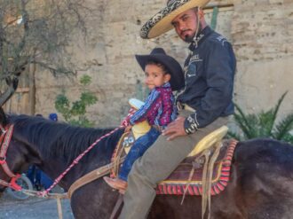 Cientos de cabalgantes van a Tetillas