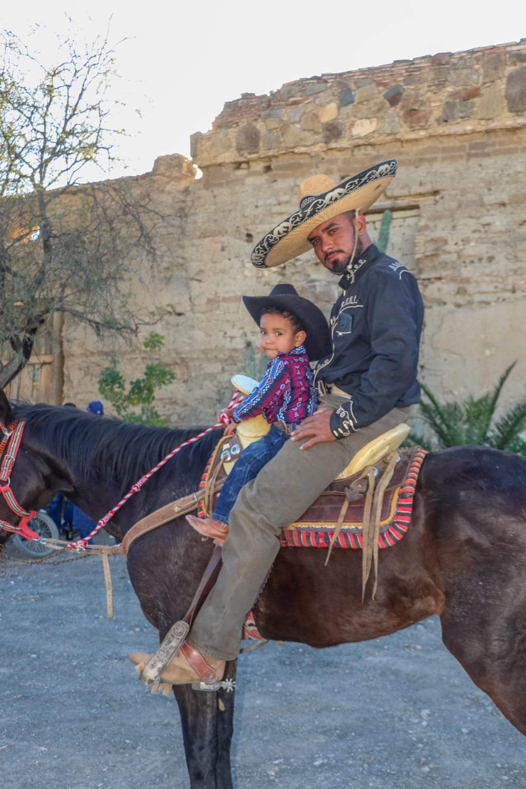Cientos de cabalgantes van a Tetillas