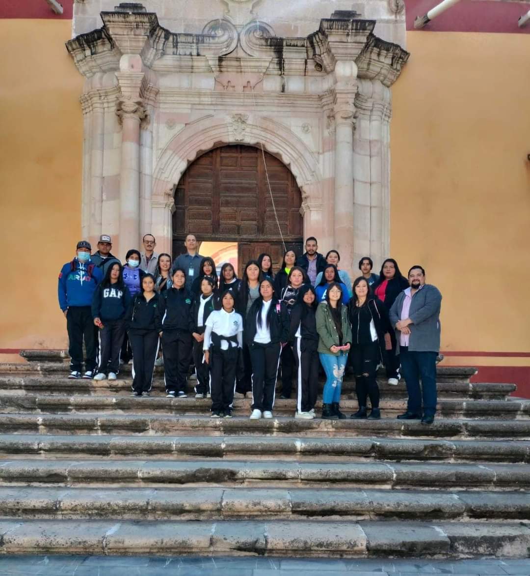 Visitan Archivo Histórico de Sombrerete