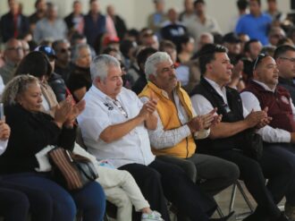 Ofrecen $100 mil a 200 taxistas para renovar sus vehículos
