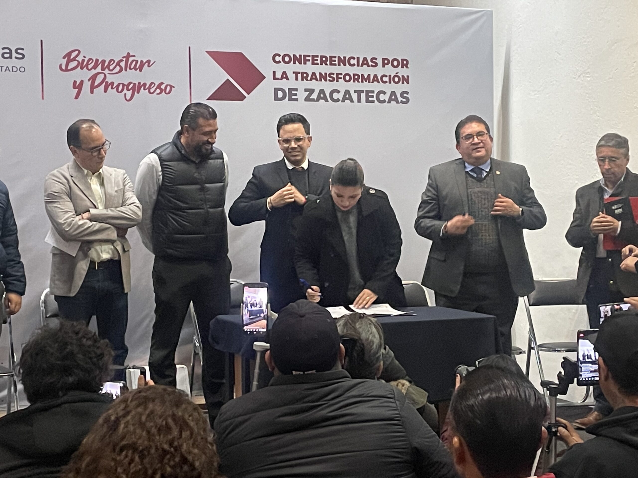 Se unen para indagar causas de temblores en la capital