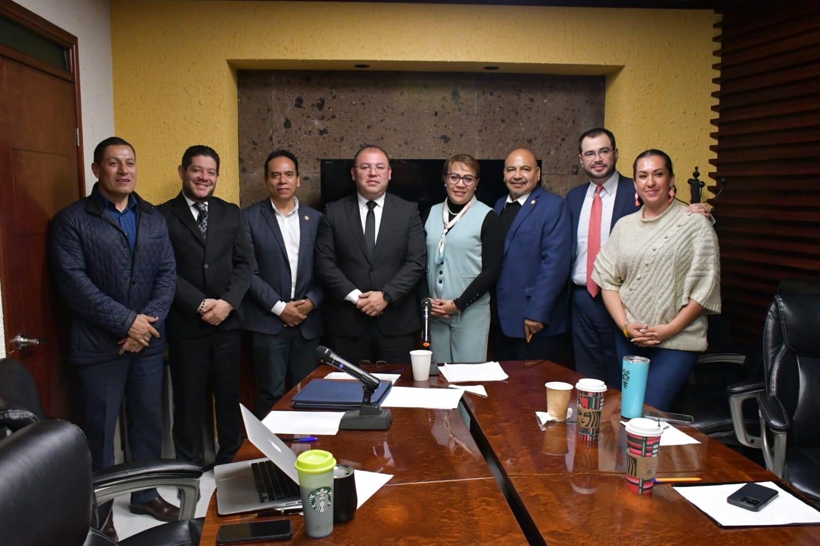 Comparecen ante diputados los aspirantes a la FGJEZ