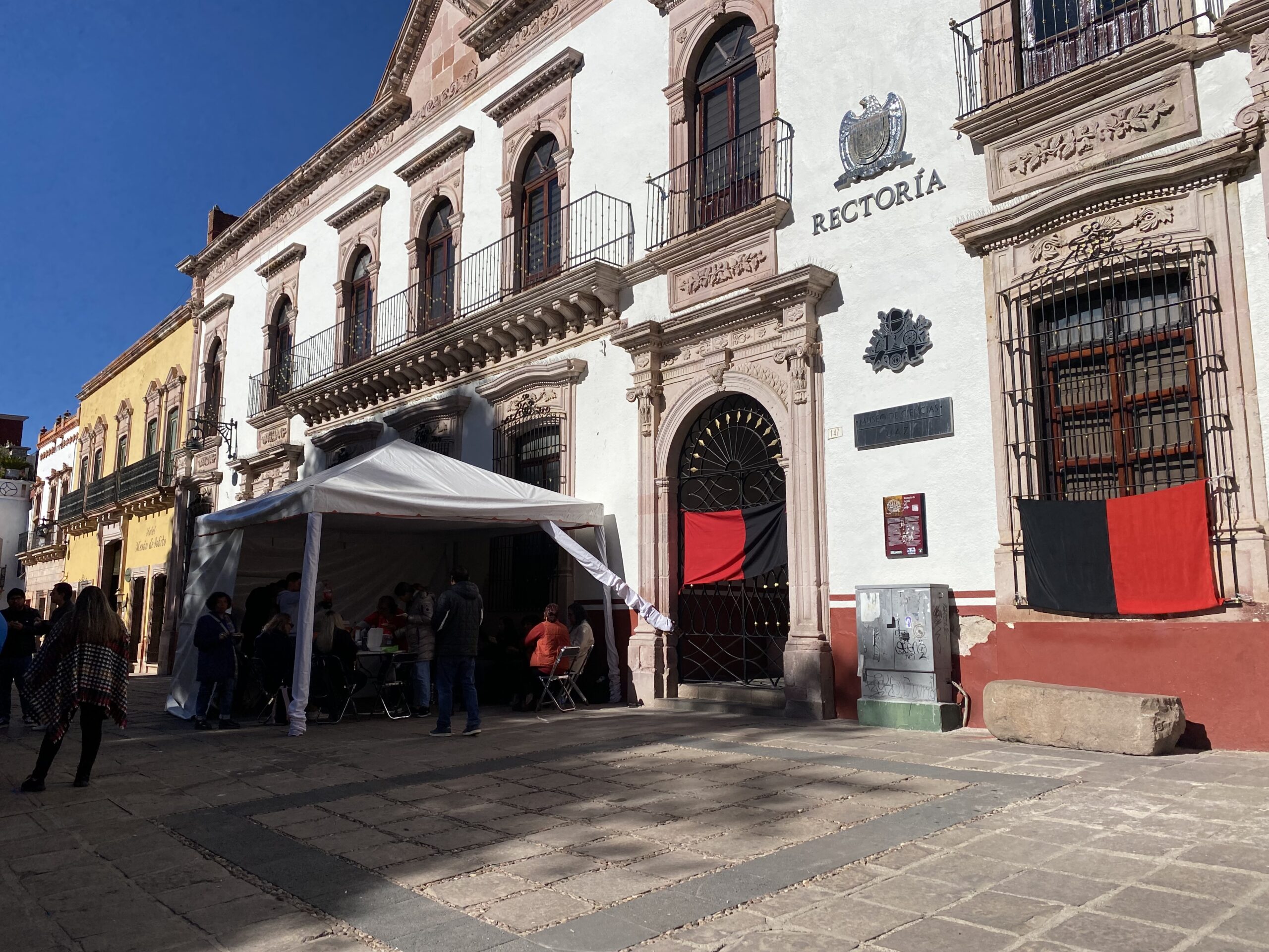 Señalan 143 plazas vacantes en el aire dentro de la UAZ desde 2012 