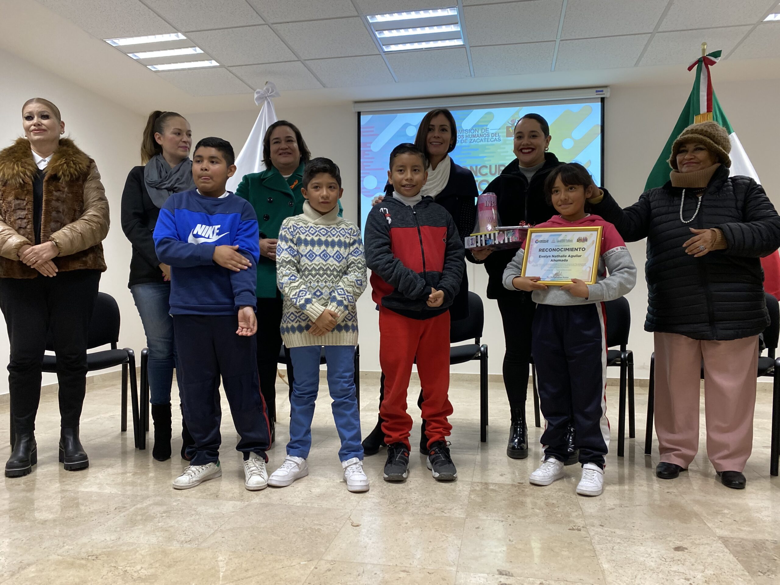 Premian la CDHEZ a ganadores del concurso de Fotografía Infantil