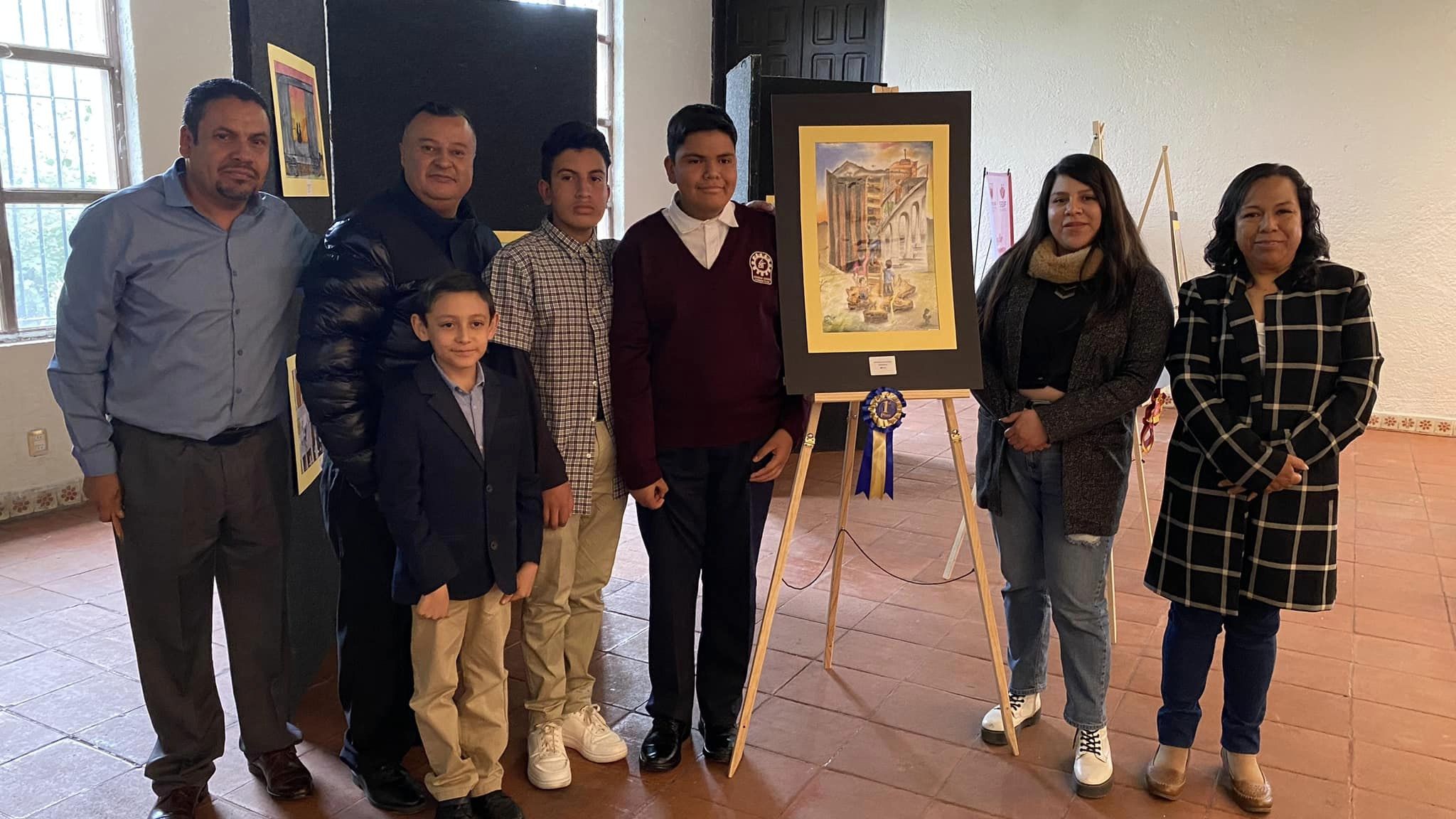 Gana premio de dibujo, estudiante sombreretense