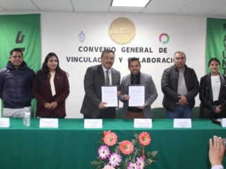 Firman acuerdo por la educación 