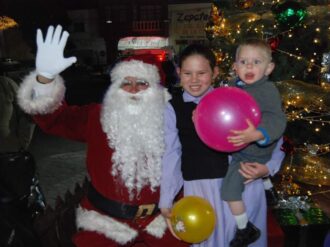 Reúne a cientos de familias la obra Diablillos a Belén