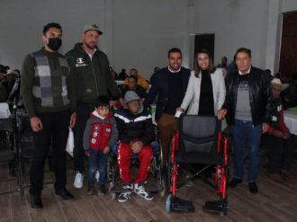 Llama Omar Téllez a construir un futuro más equitativo 
