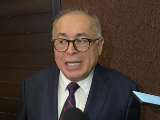 No busco confrontación entre poderes: Nahle 