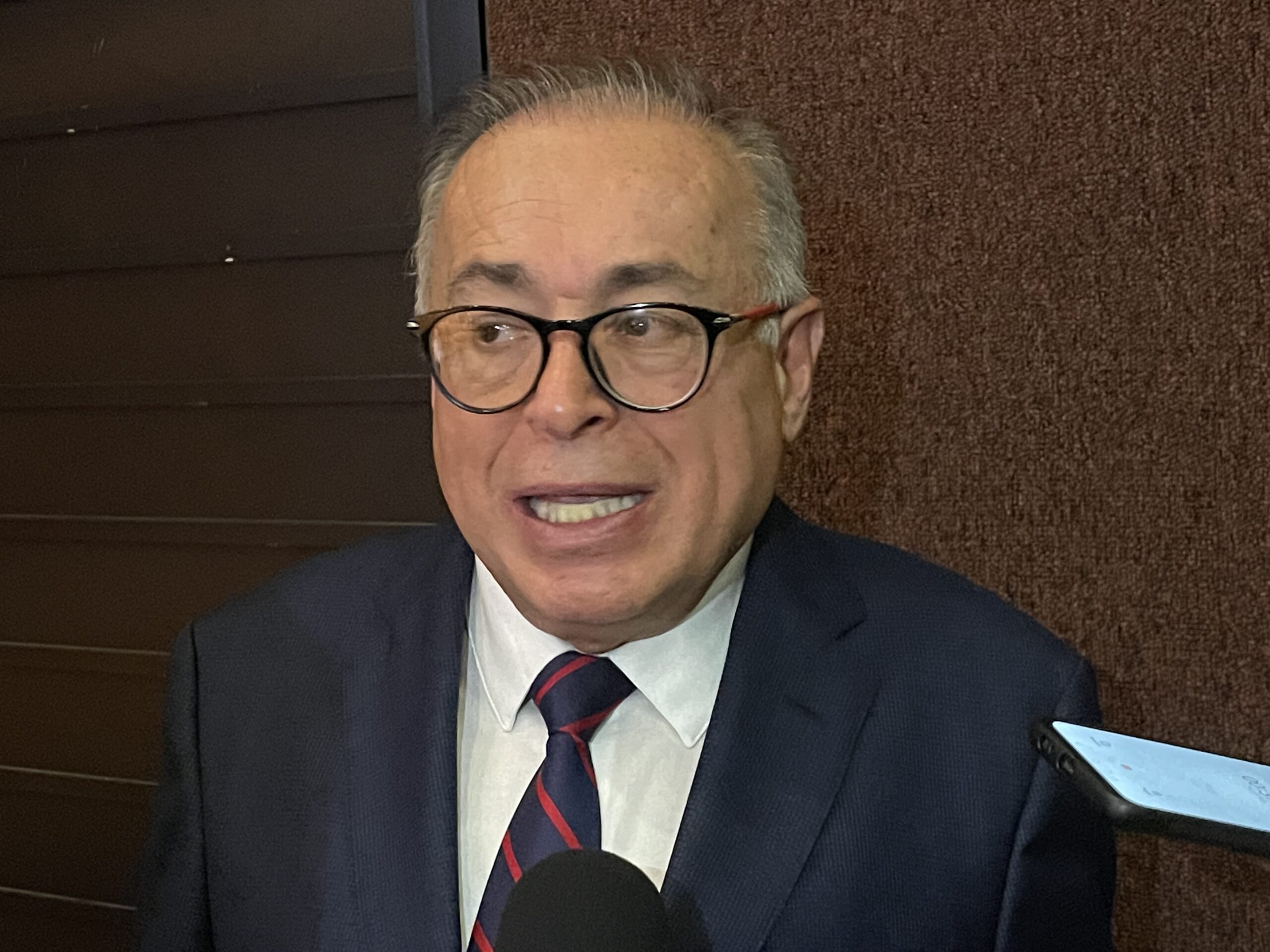 No busco confrontación entre poderes: Nahle 