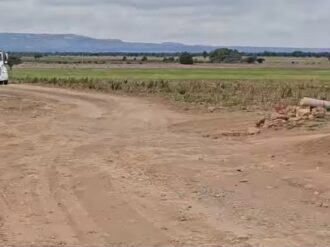 Rehabilitan terracería a La Blanca 