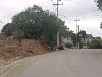 Rehabilitan red eléctrica