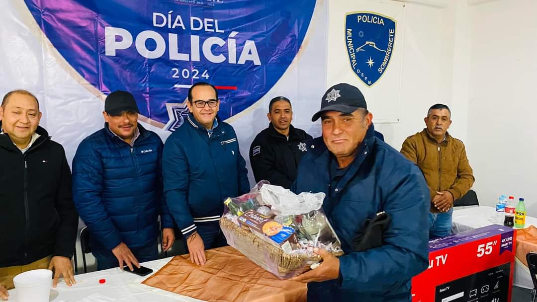 Festejan a los policías de Sombrerete 