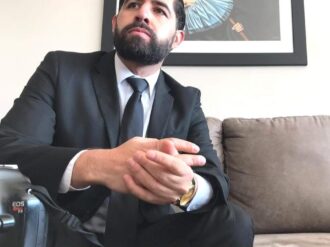 Anuncian pensionados denuncia contra el segundo piso 