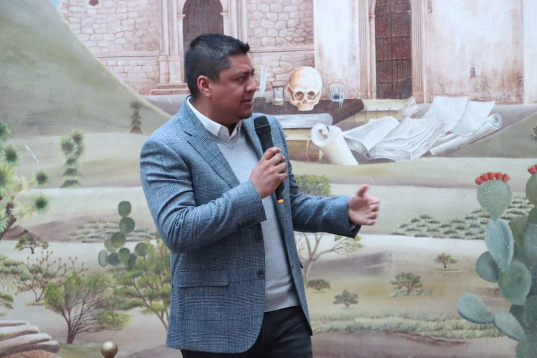 Inician la semana con honores 