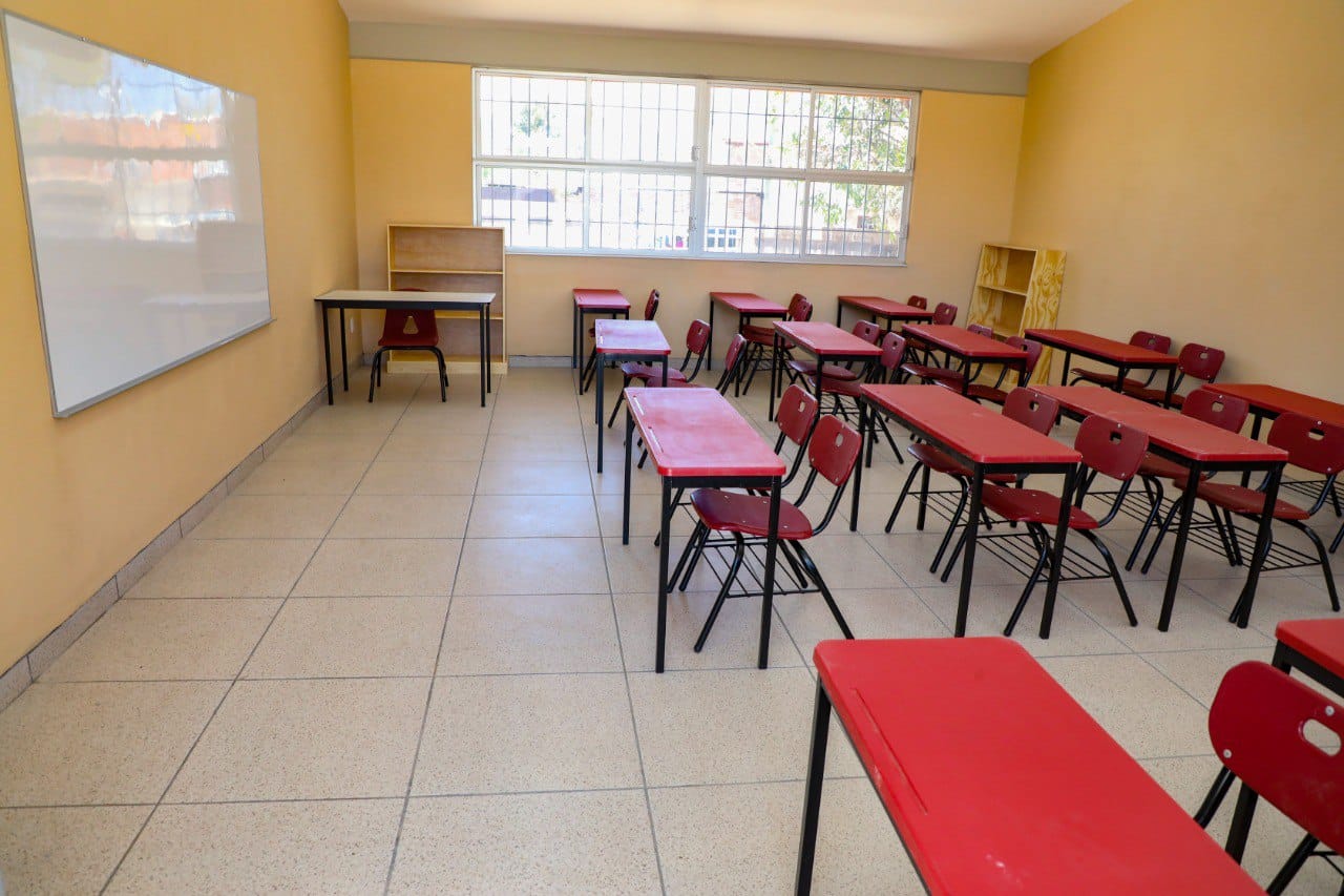 Invierten 675 mdp en casi 600 obras de mejoramiento en escuelas 