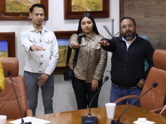 Rinde protesta el patronato del Carnaval