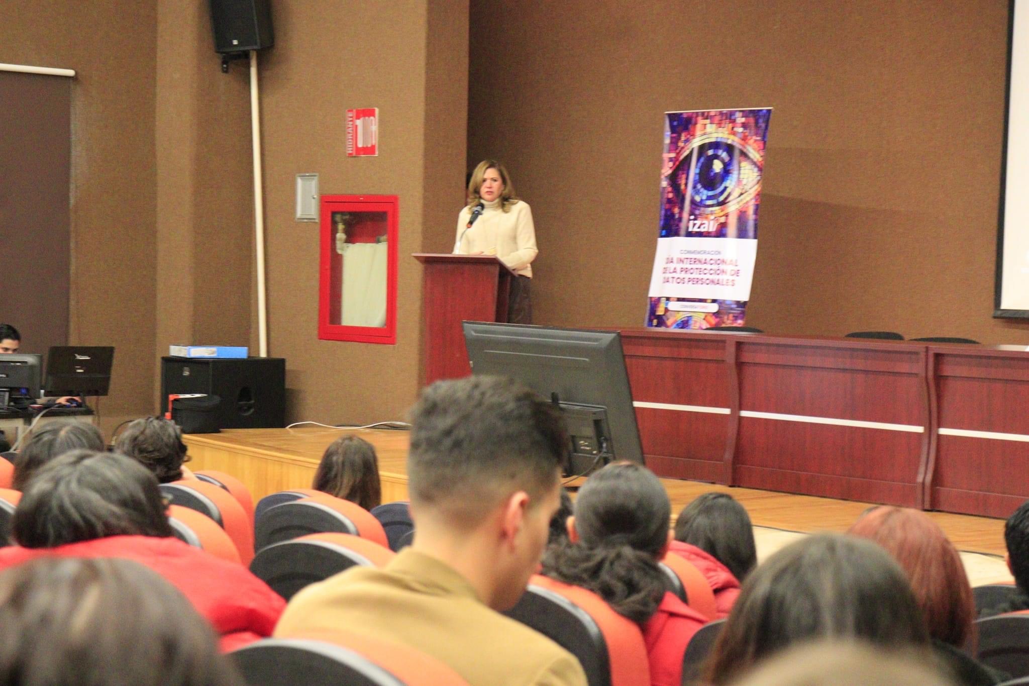 Recalcan importancia de la protección de datos personales 