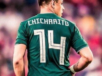 Condiciona Chicharito su regreso a las Chivas