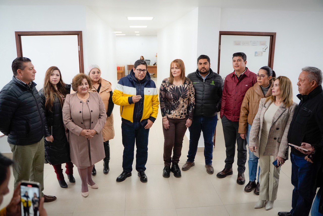 Inaugura Jorge Miranda  la rehabilitación de áreas en la presidencia municipal 