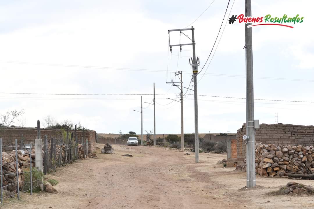 Amplían red eléctrica en Corrales 