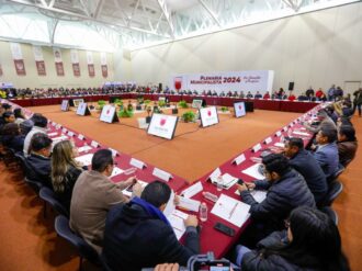 Se reúne DMA con los 58 alcaldes 