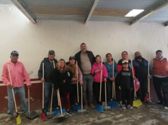 Entregan material de trabajo a “hormiguitas”