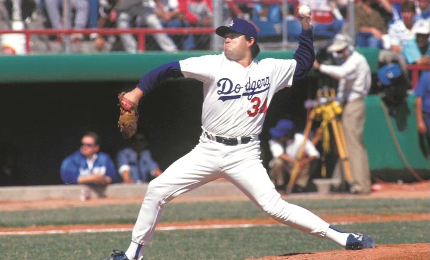 Rinde Dodgers tributo a Fernando, Toro, Valenzuela
