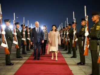 AMLO confirma visita de los reyes de Suecia al Tren Maya