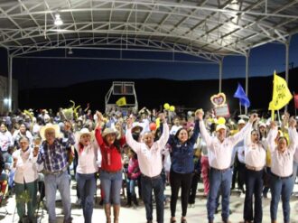 El Valle, con Norma Castorena y Simonita Ramos Leal