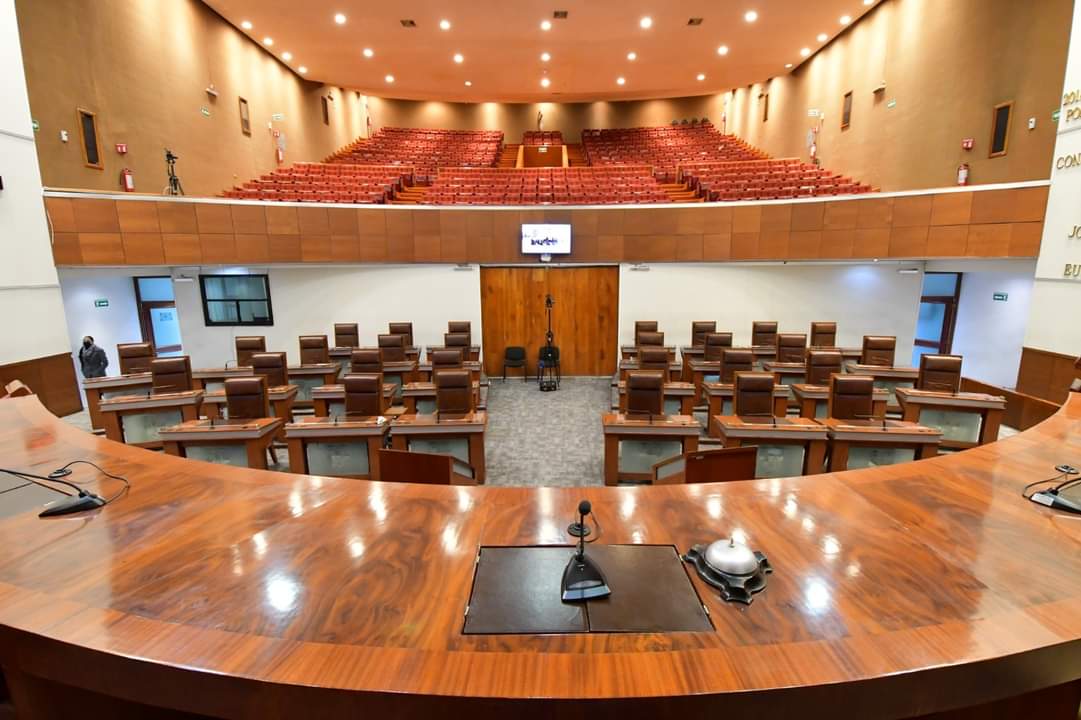 Aprueban diputados iniciativas en materia carretera y de salud