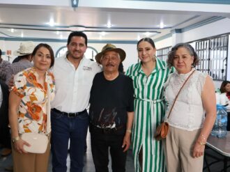 Se reúne Javier Torres con ganaderos