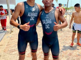 Plata y bronce para zacatecanos en Acuatlón