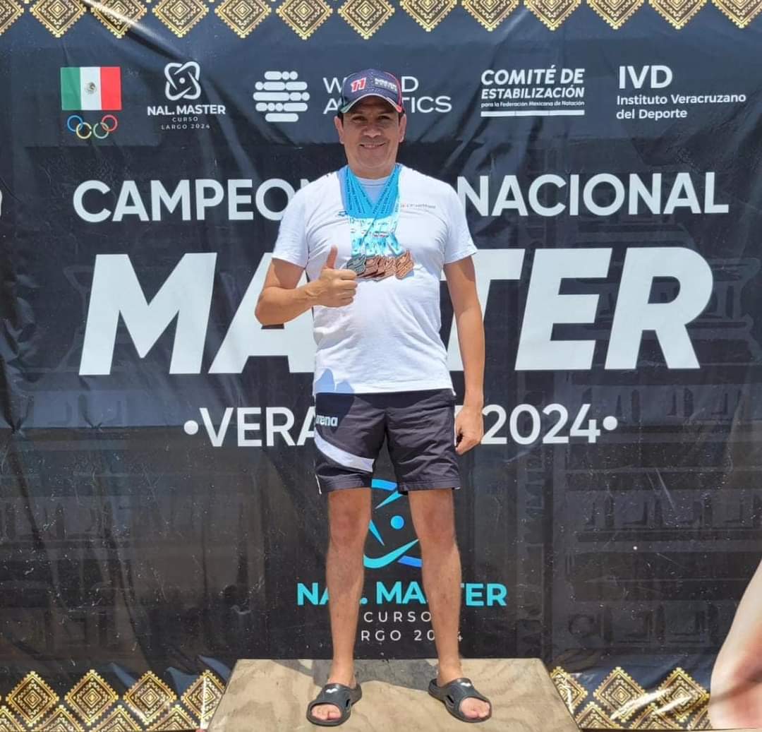 Gana Gustavo Ortiz cinco medallas en nacional de natación