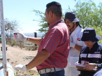 Vigilan SSZ y JIAPAZ calidad del agua distribuida a la población